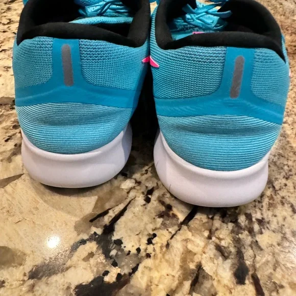 Nike girls teal and hot pink tennis shoes, size 9 - Picture 4 of 6